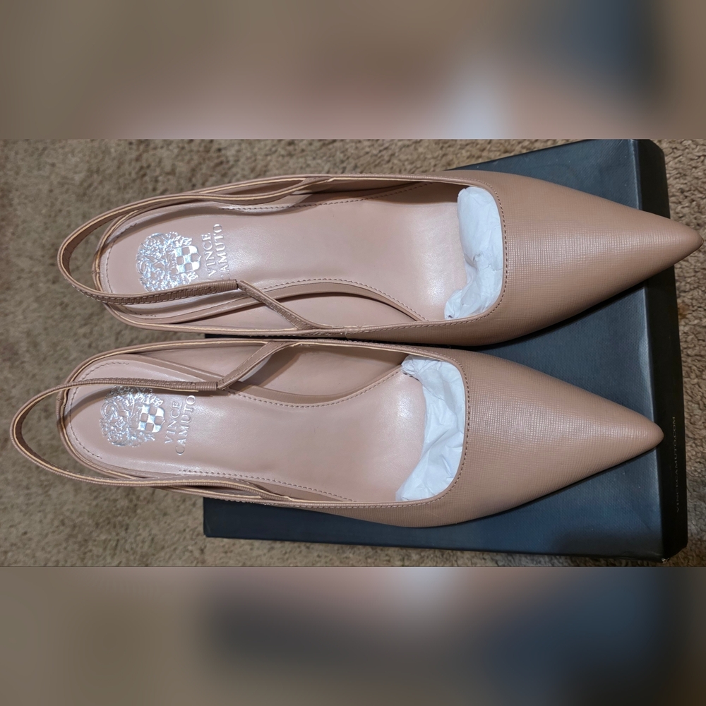 Vince Camuto Women's Nude Leather Heels Size 11, 42 1/2
